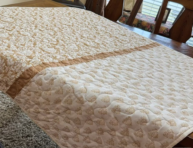 Neutral Tan & White Quilt