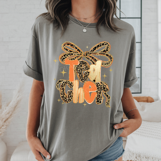 Teacher Peach Tones, Cheetah, Natural with Bow