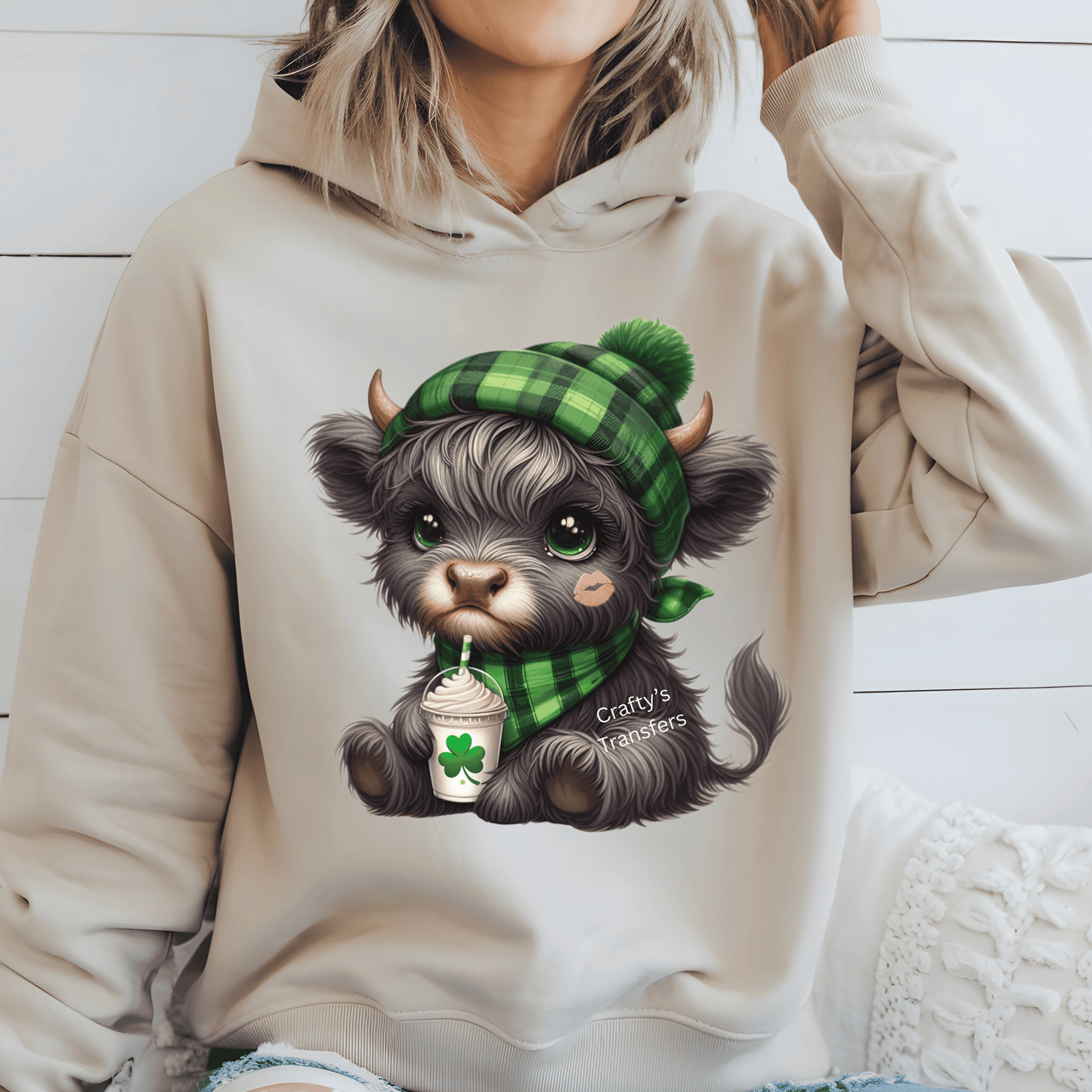 St Patricks Day (No Words) DTF Transfer | St Patrick’s Day Highland Cow | Cute Shamrock Cow Shirt Design