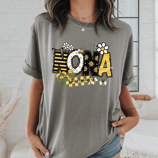 Nona Bee DTF Transfer – Sunflower Daisy Honeycomb Name Design – Cute Grandma Shirt Transfer – Yellow Black Checkered Sublimation Style Print