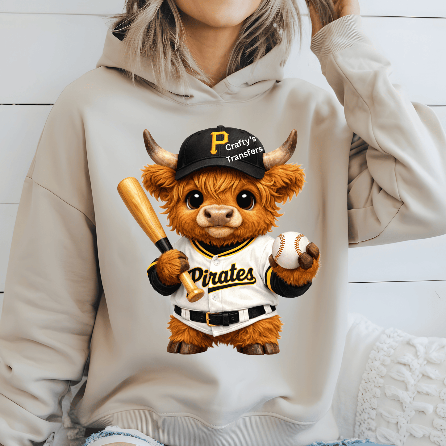 Cute Highland Cow Pittsburgh Baseball DTF Transfer – Pirates Inspired Baseball Cow Graphic – Sports Mascot Style Shirt Transfer