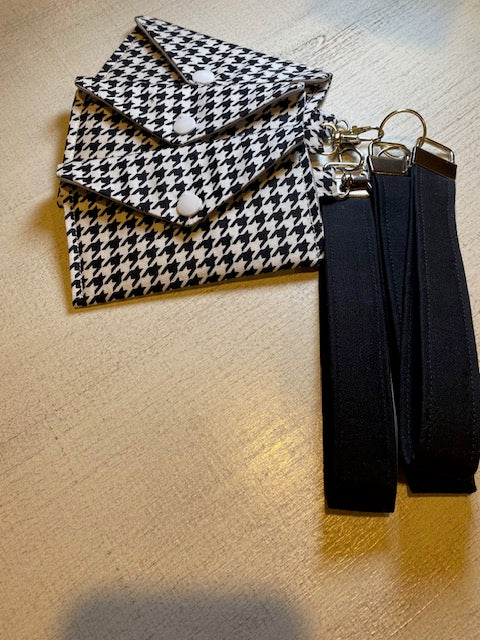 Alabama Key Fob Wristlets & Card Holder - Houndstooth