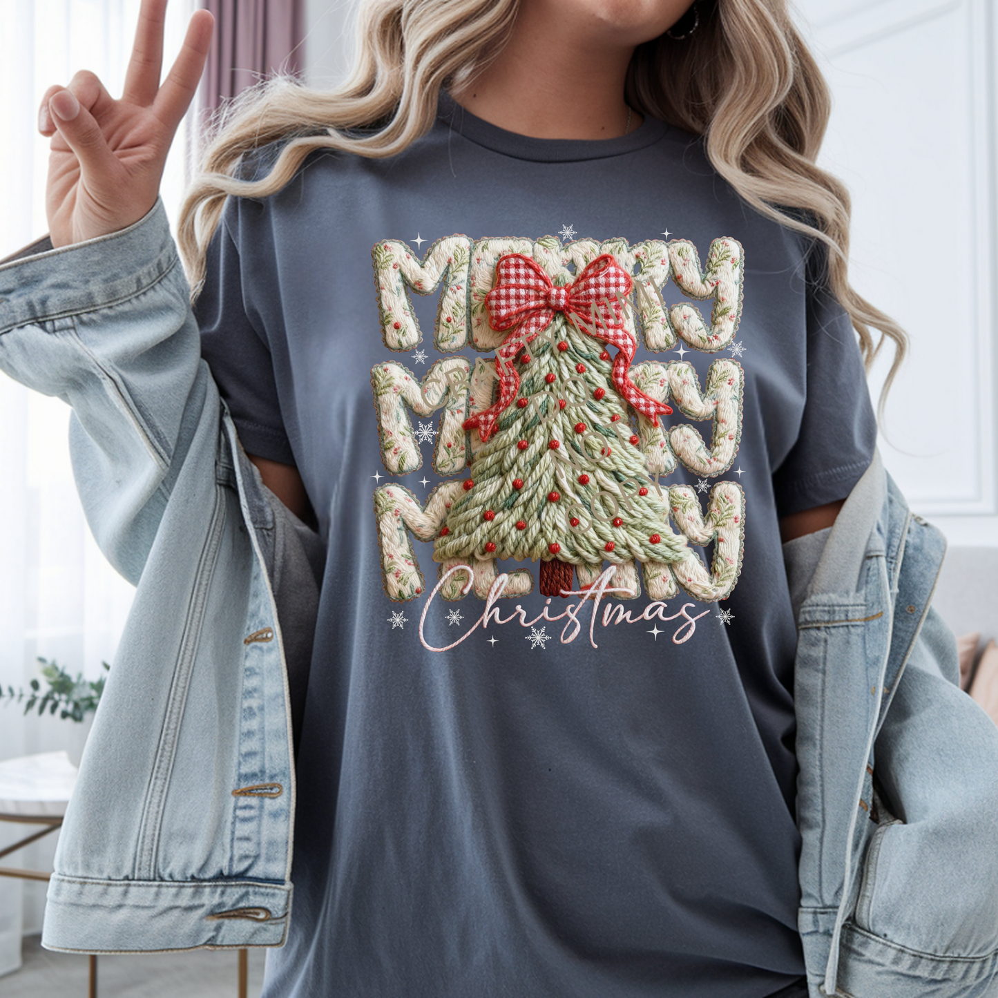 Merry Christmas Stacked Fox Yarn with Yarn Tree